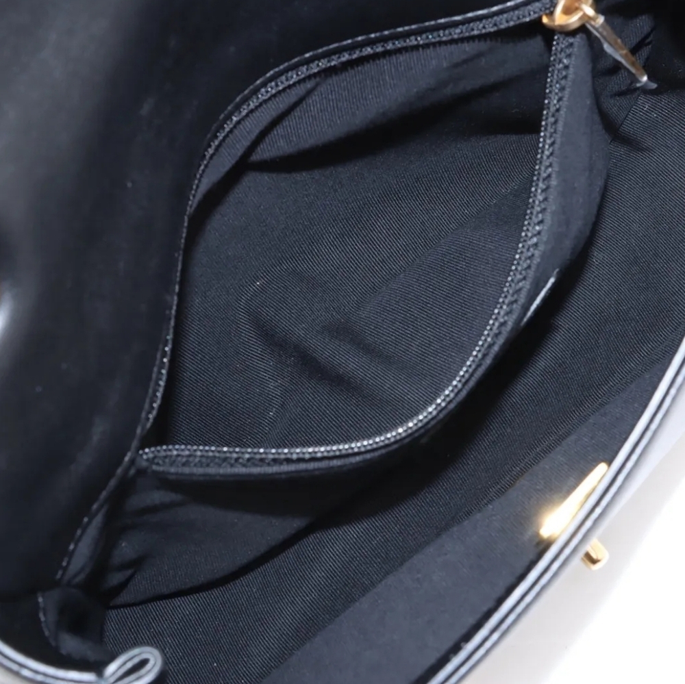 Chanel On and On Full Flap Shoulder Bag - Black Quilted Lambskin COA included - Picture 10 of 17